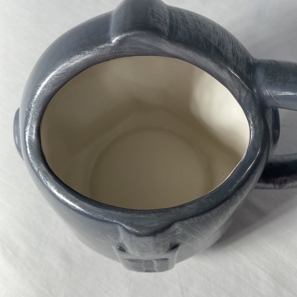 Bioworld Mandolorian Silver & Black Coffee Mug Kitchen Ware Disney Fan The Force - Picture 4 of 9